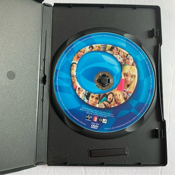 Samantha Oups Volumes One and Two French - Picture 7 of 7